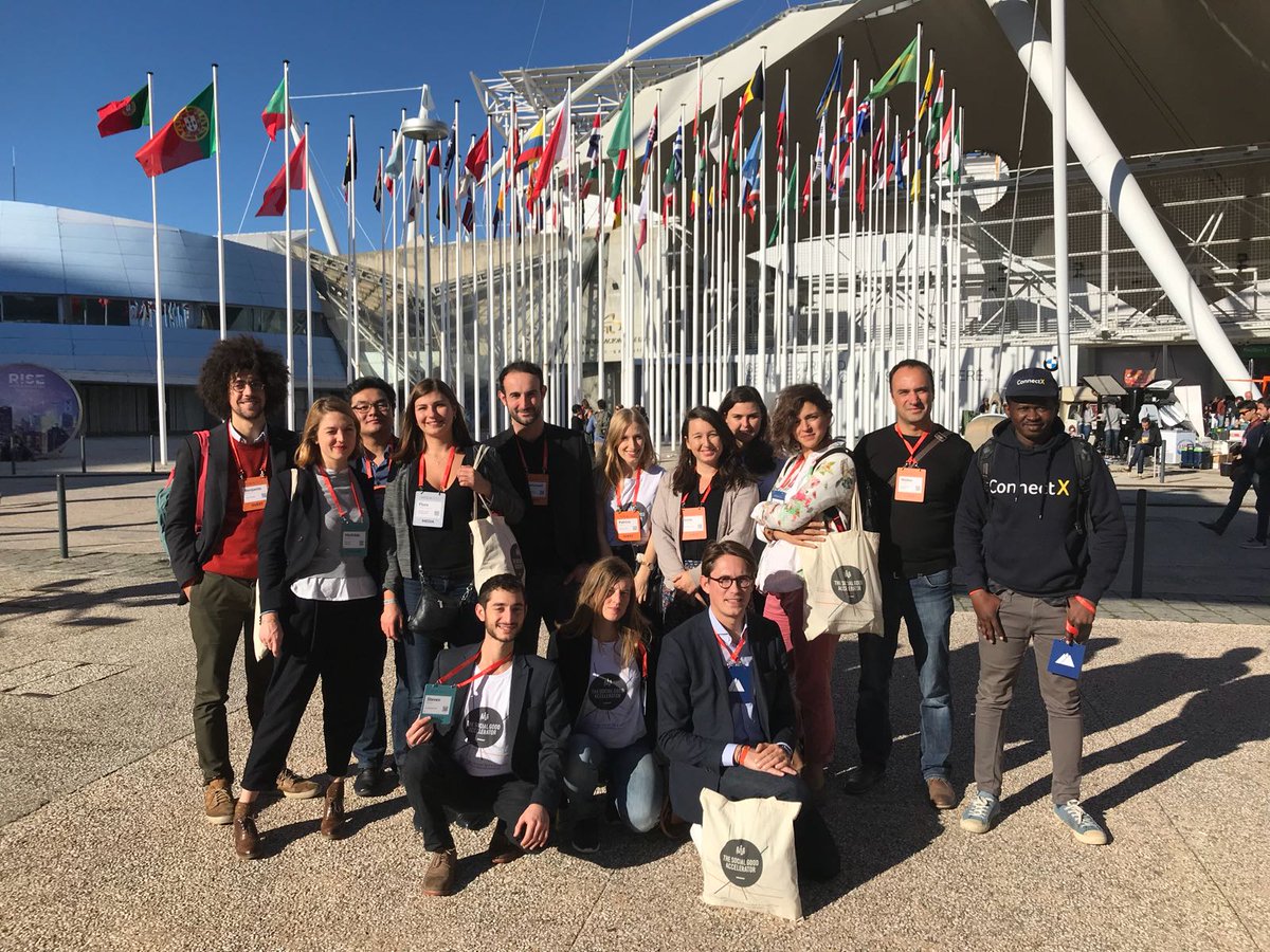 SOGA team flags Lisbon